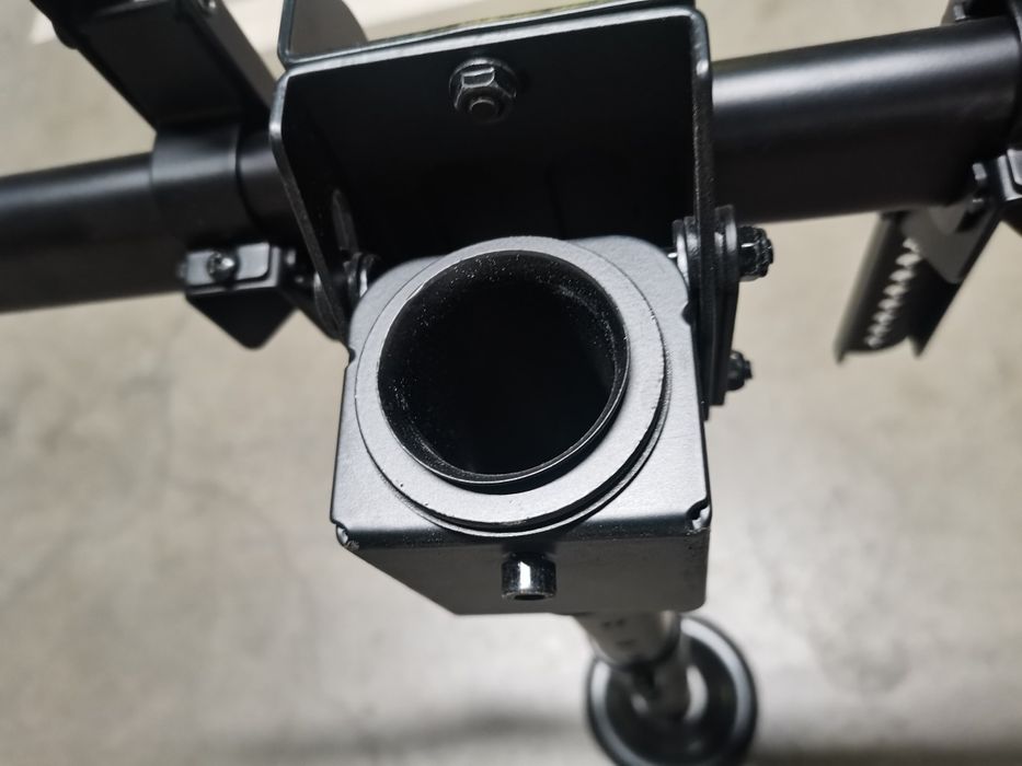 Vand suport de tavan pentru TV