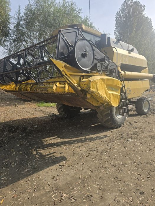 New Holland kambayn Sotiladi