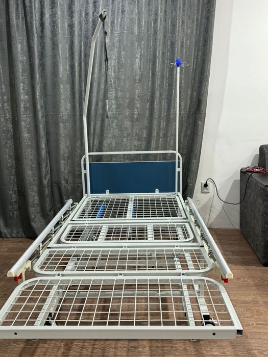 Медицинская кровать