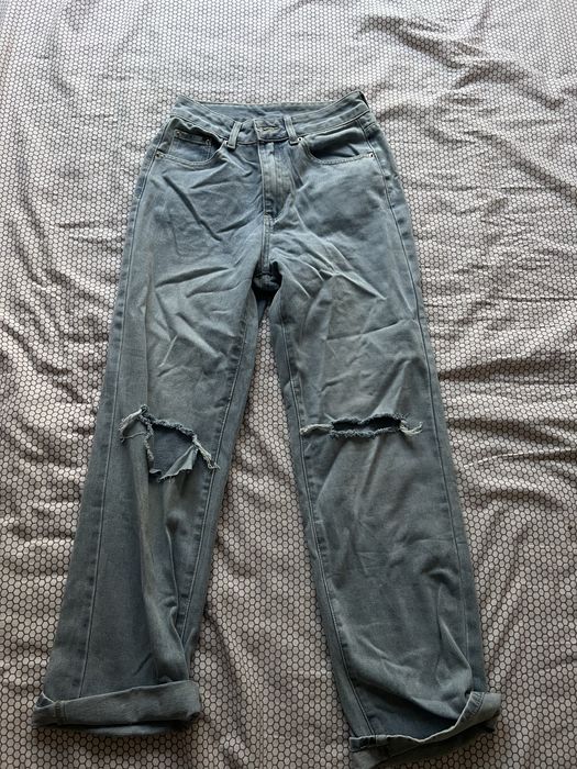 Светло сини дънки