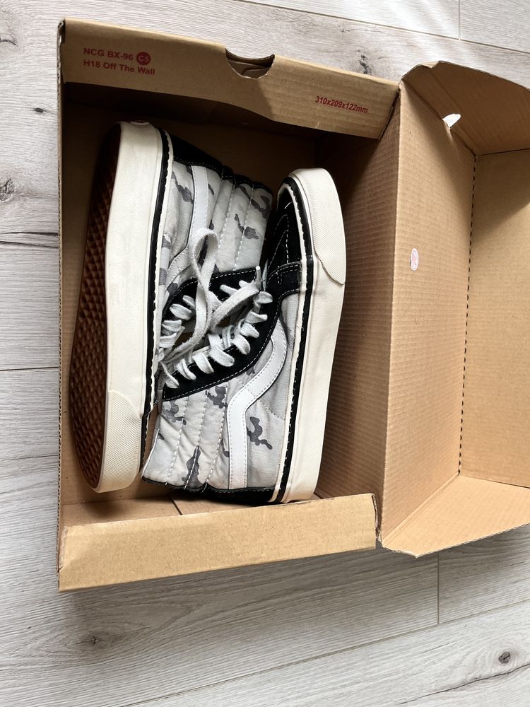 Pantofi VANS high