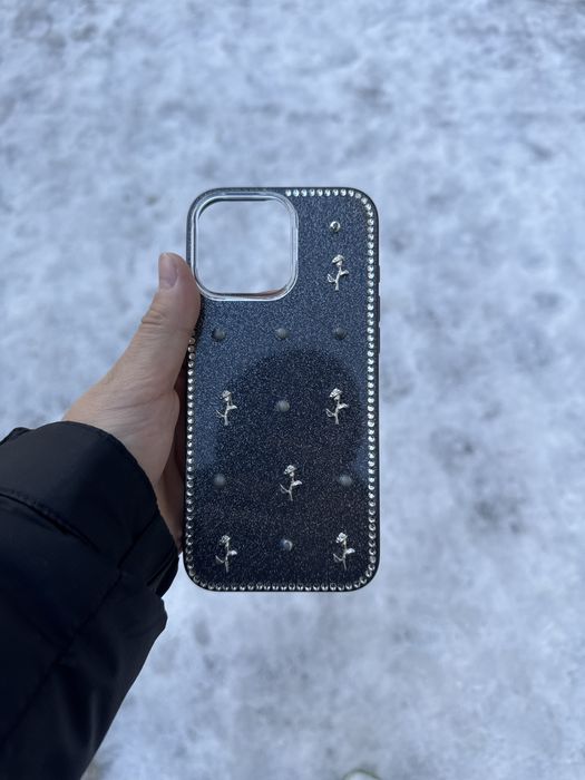 Продам чехол от 16 про макс