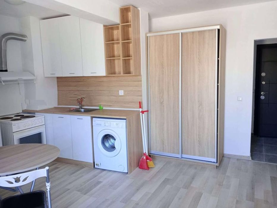 Дава се под наем Едностаен апартамент в София, Малинова долина - 38 кв.м за 375 € - Снимка #1