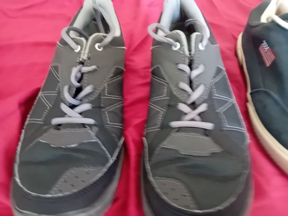 ₩ vând adidași quechua marime 43 purtati doar odată