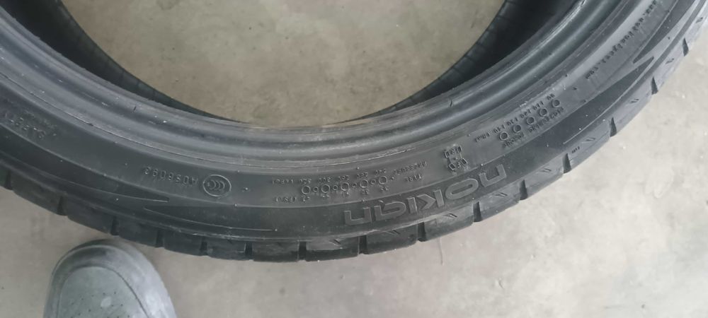 225/40/R18 nokian