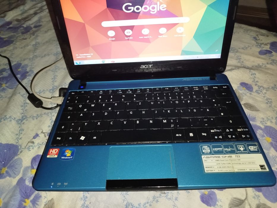 Vând laptop notebook aspire one 722