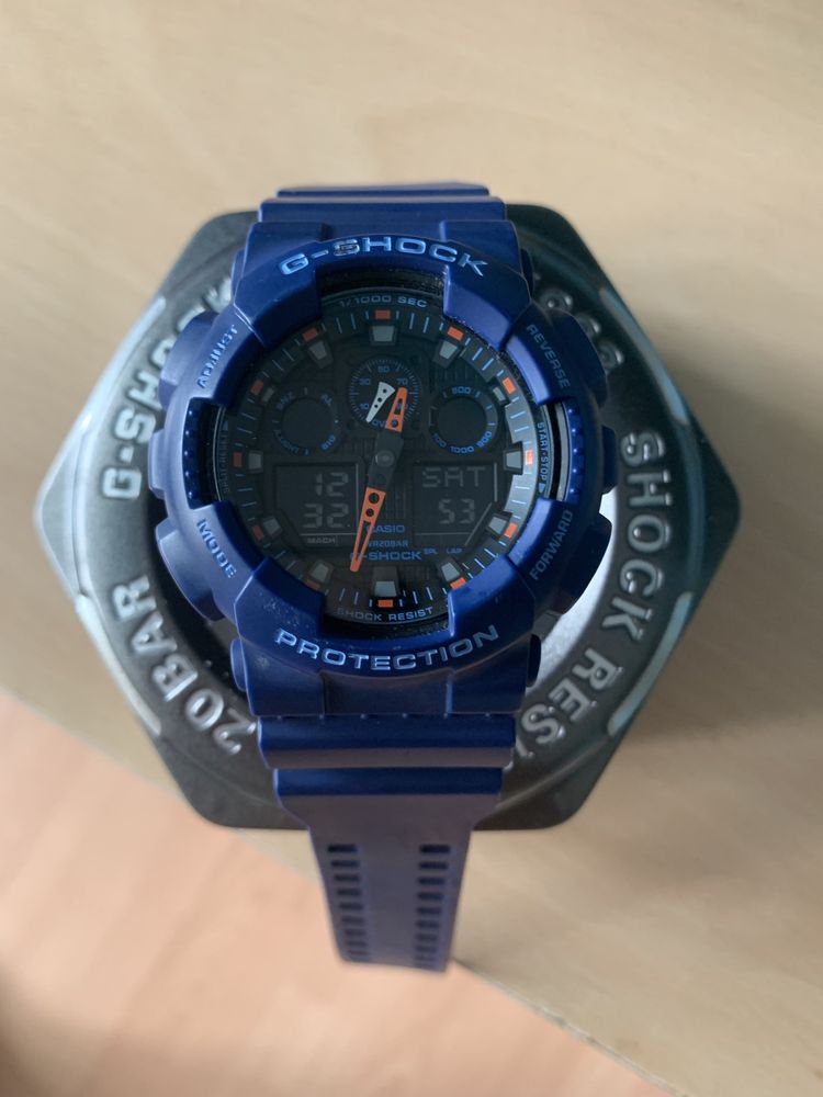 G-shock Casio часовник