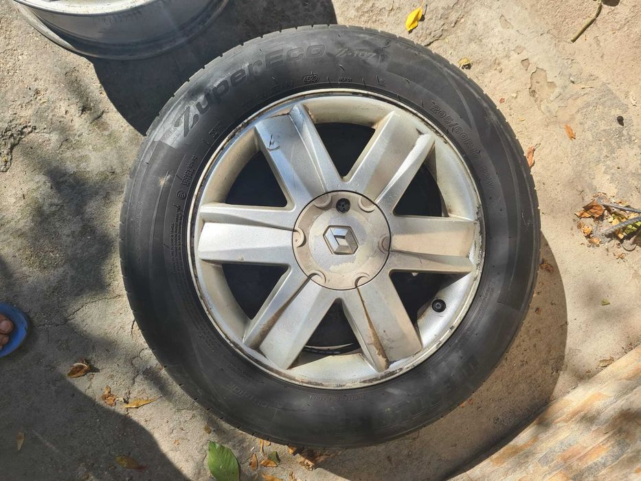 Vand- 4 jante aluminiu+ 2 cauciucuri noi de iarnă 255/55R16 Taurus.