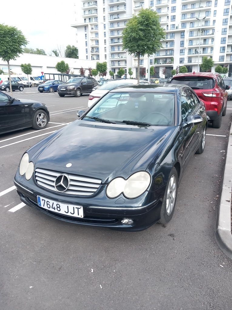 Vând Mercedes CLK 2.7 CDi