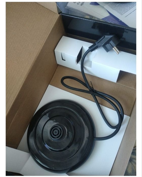 Продам электроблинницу Kitfort состояние новой