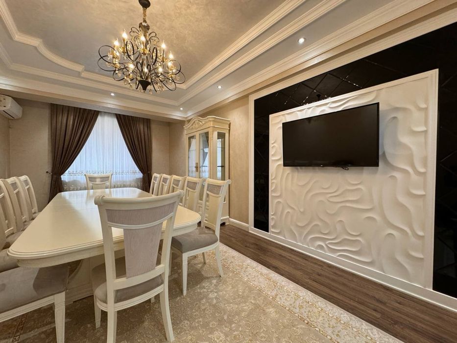 Квартира  Японское посольство  Ул. Садык Азимова 4/5/7 160 кв.м