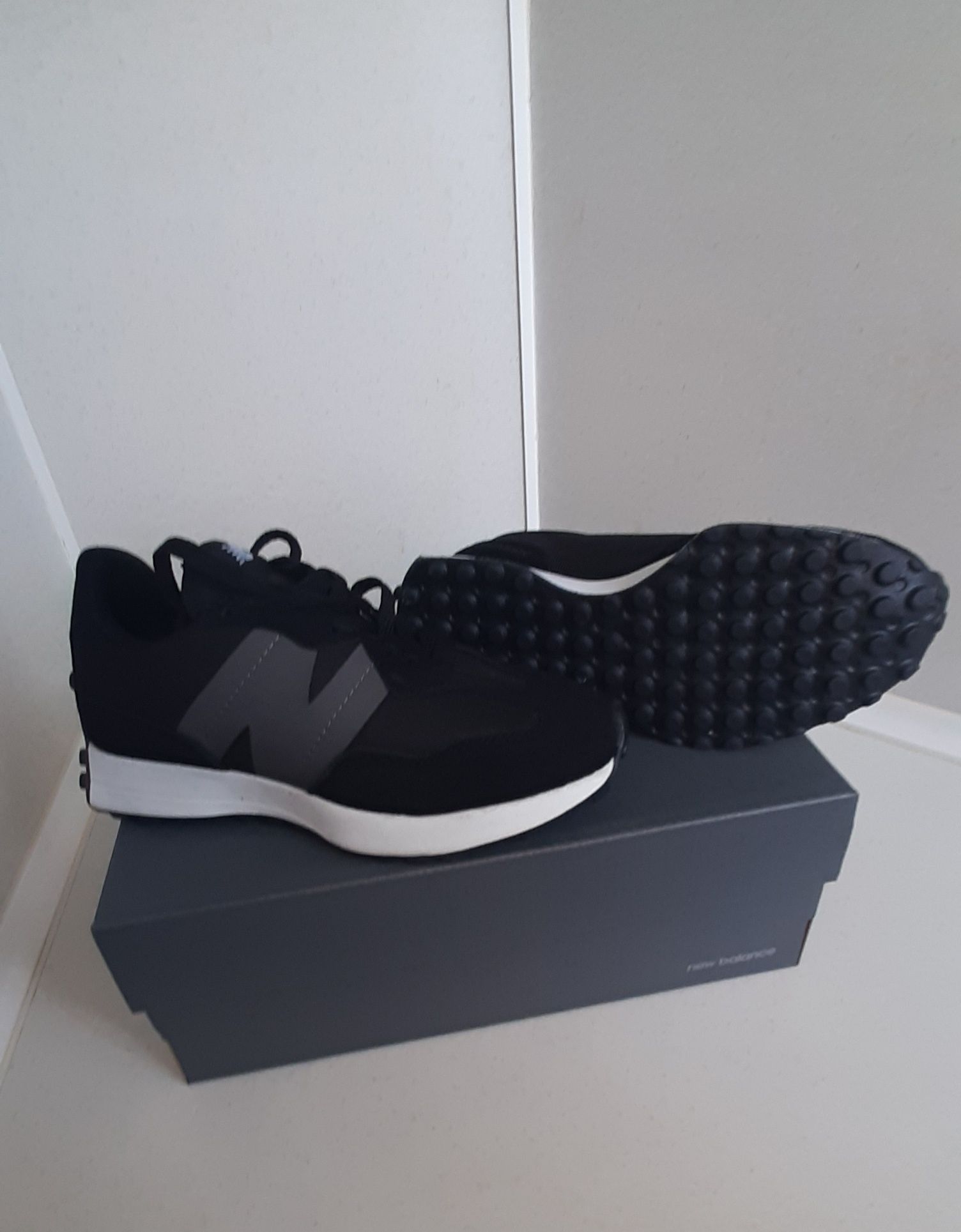 Маратонки New Balance 37 номер