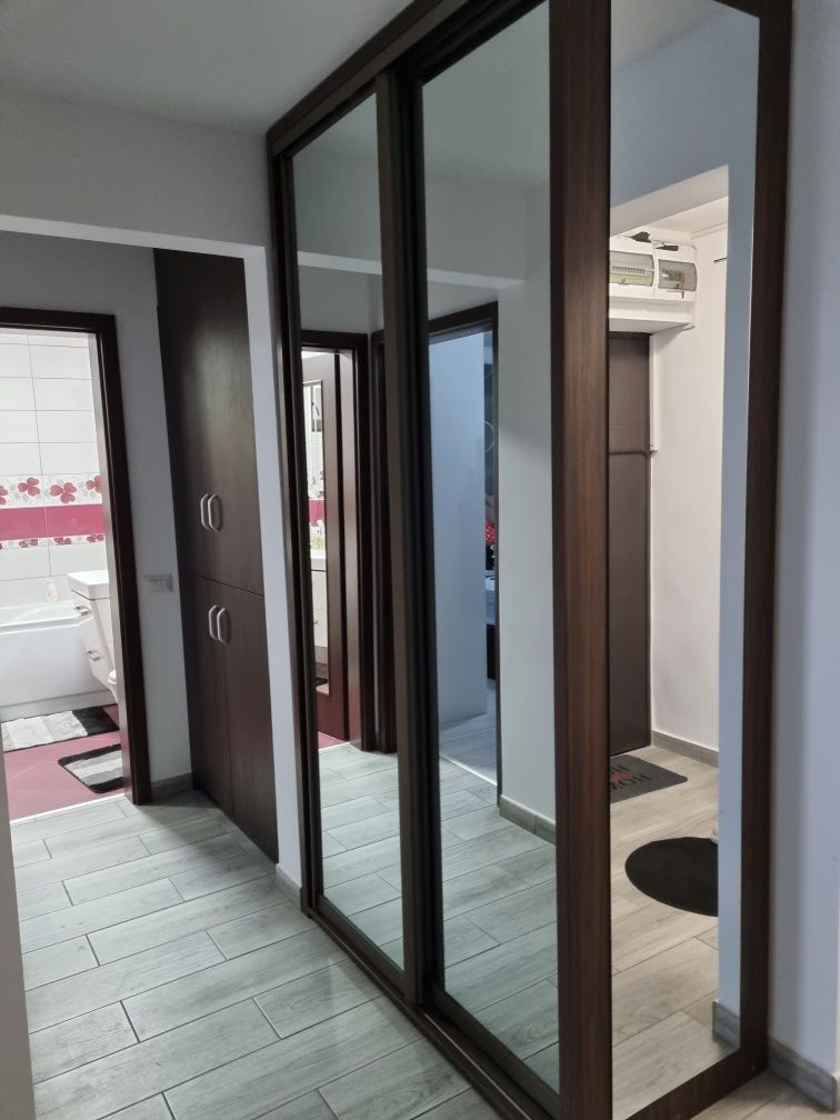 Apartament 2 camere decomandat, micro 20