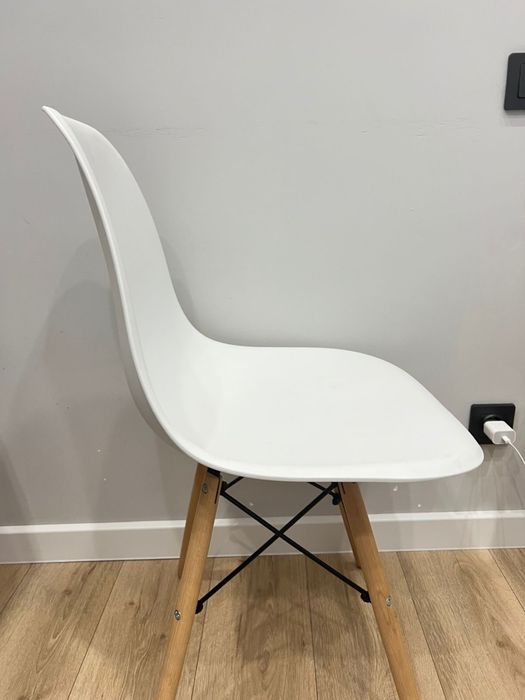 Стулья флипперов, белые, 5шт б/у