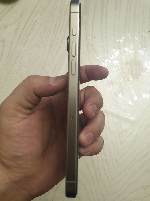 Iphone 15 pro Max 256 IDEAL