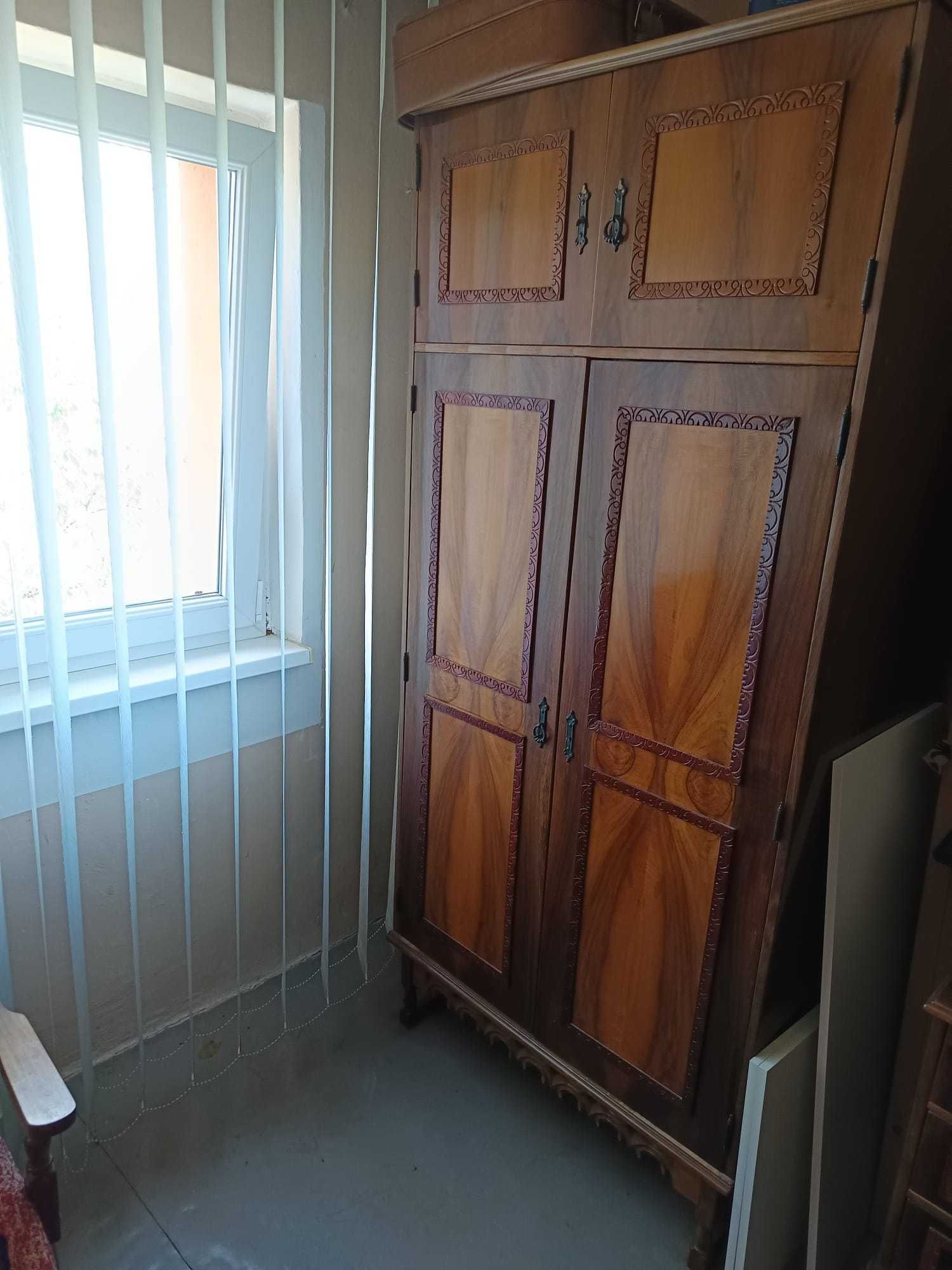 Mobilier camera tineret