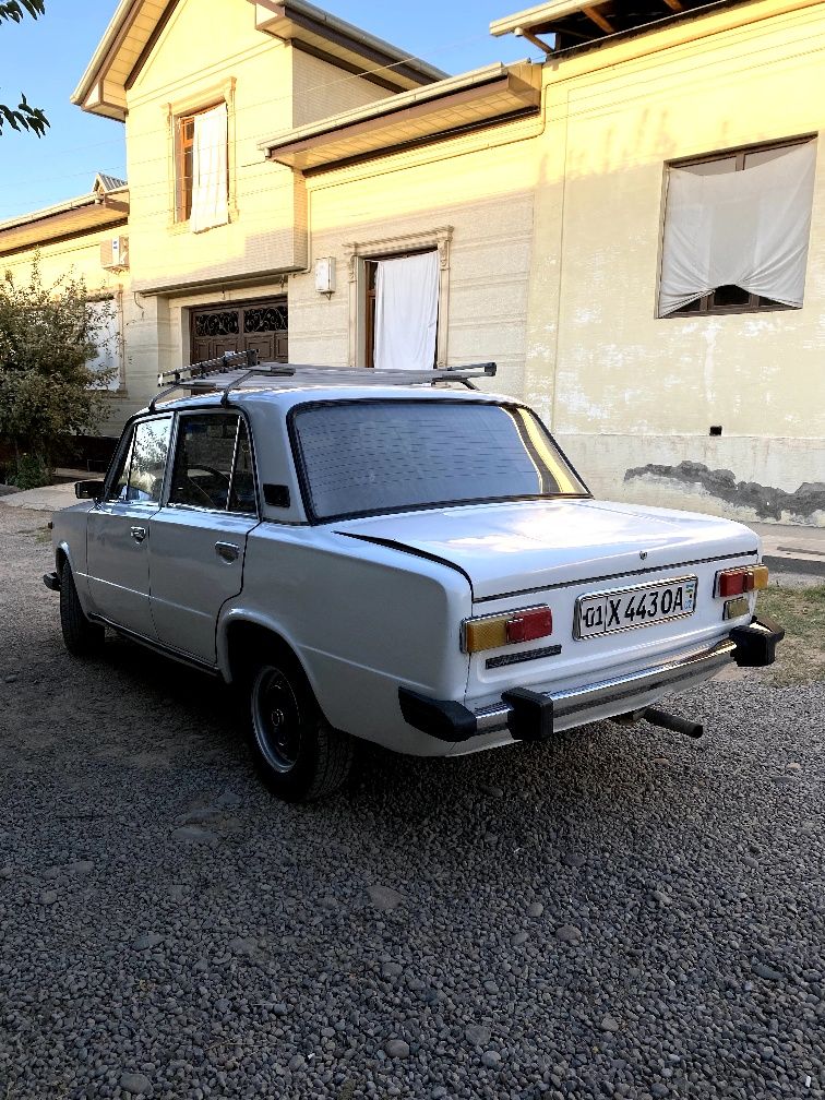 Vaz 21011   Ваз21011
