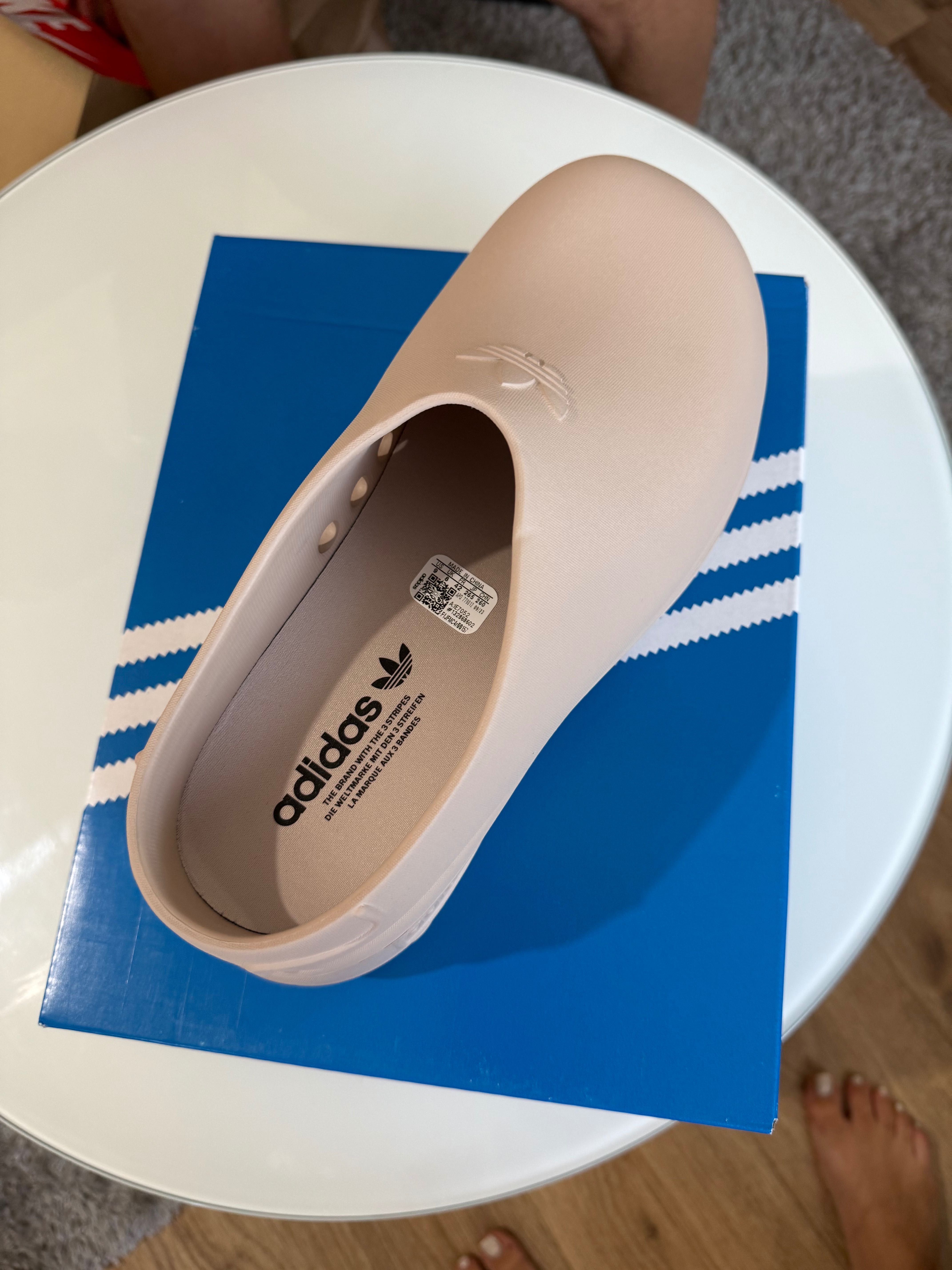 Vand papuci Adidas