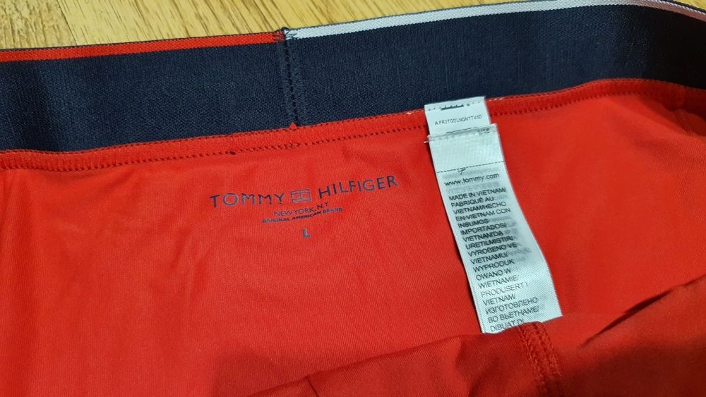 Chiloti Boxeri Originali Tommy Hilfiger Marime L In Cutie Germania