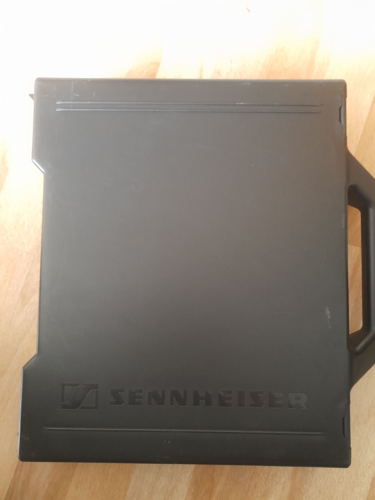 Vând Sennheiser ew D1 .