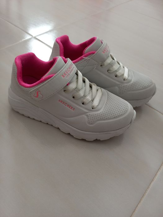 Adidași Skechers, mărime 32