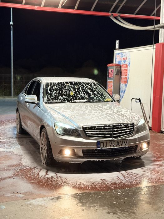 Vand sau schimb mwrcedes w204 cu bmw