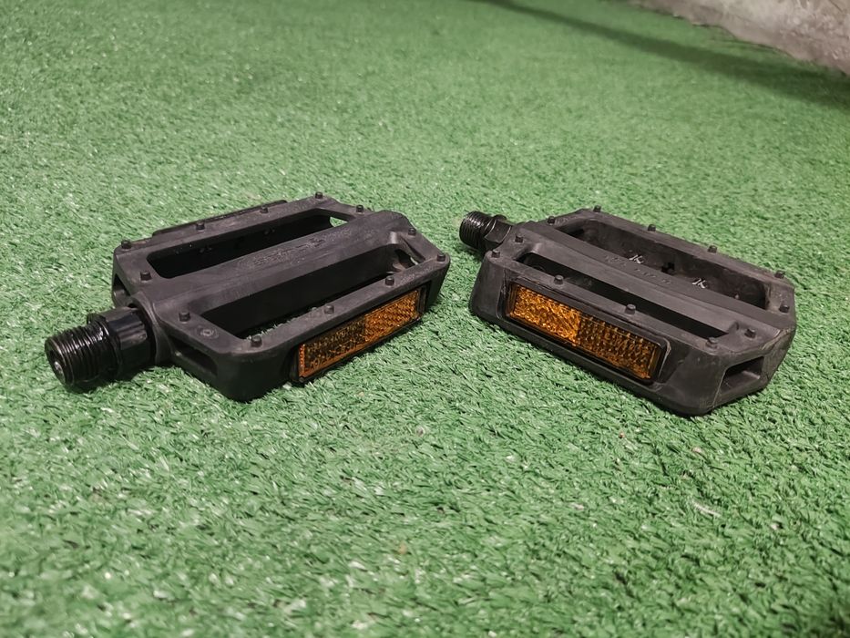 Обикновенни cube педали