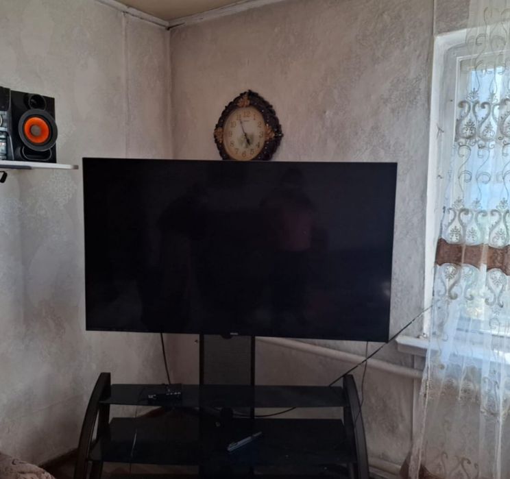 Смарт телевизор Philips 140 см WiFi YouTube