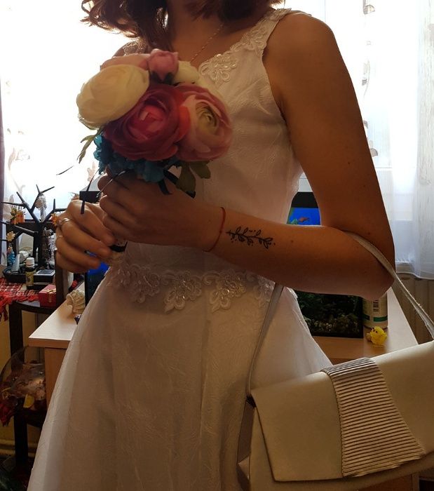 Vand rochie de mireasa facuta la comanda