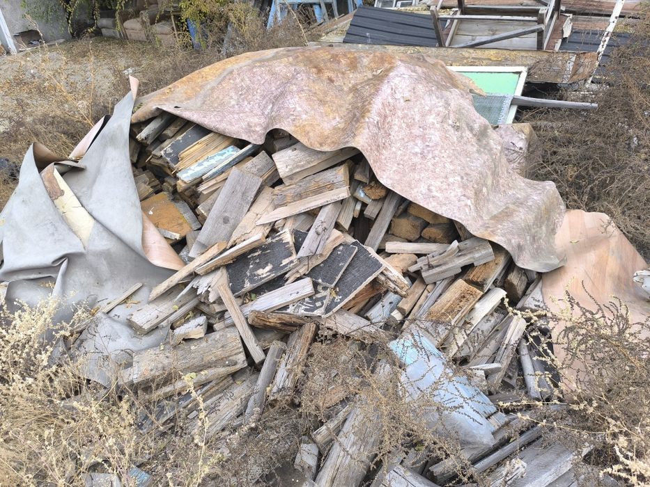 Продам дрова по кубами есть 3 Куба