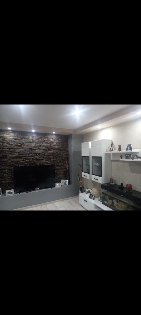 Vand Apartament 3 camere