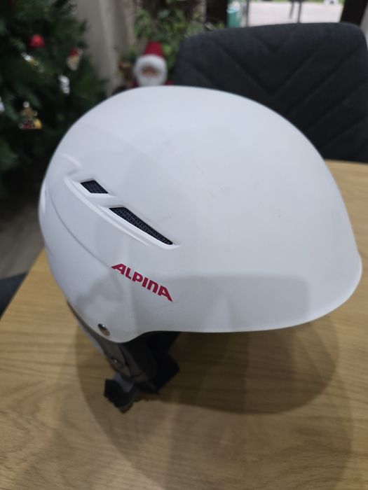 Ски каска Alpina