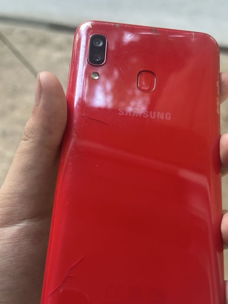 Samsung a20 3/32