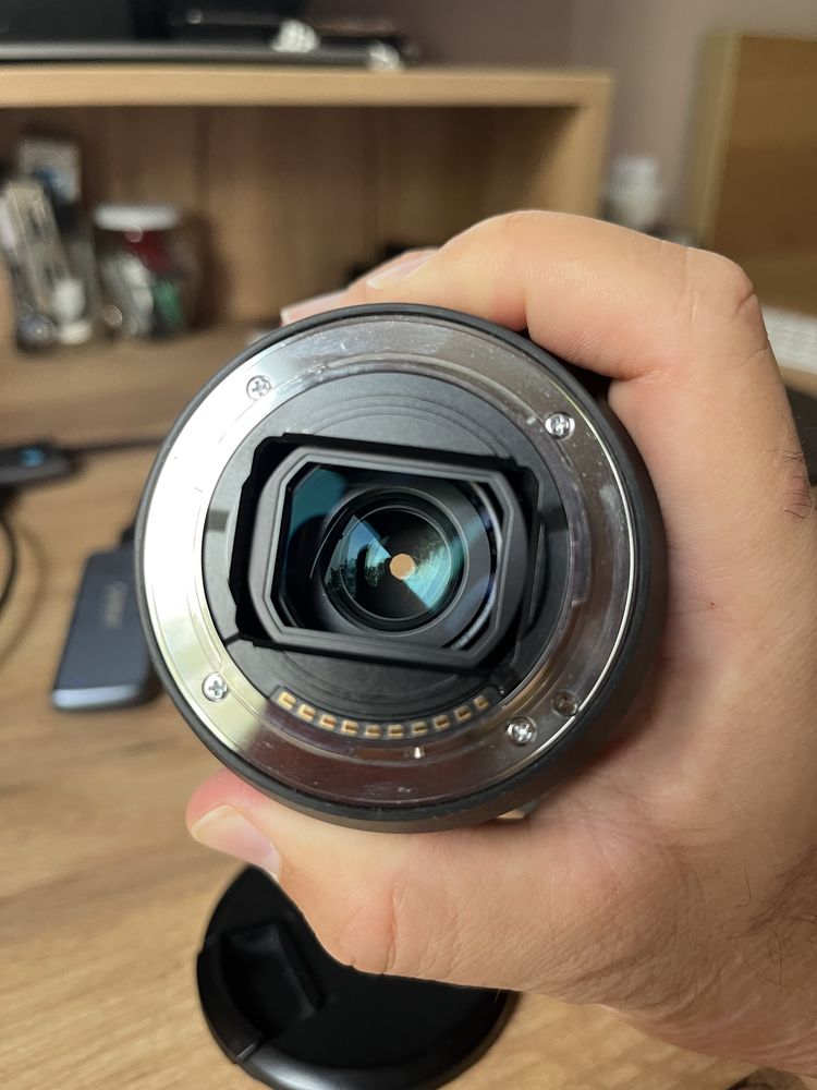 Продавам Sony FE 24-105 F4 G OSS