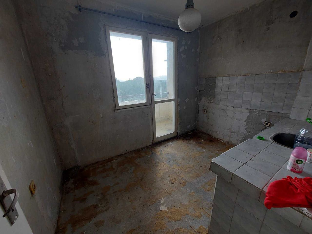 Продава се Двустаен апартамент в Търговище, Център - 45 кв.м за 963 €/кв.м - Снимка #4