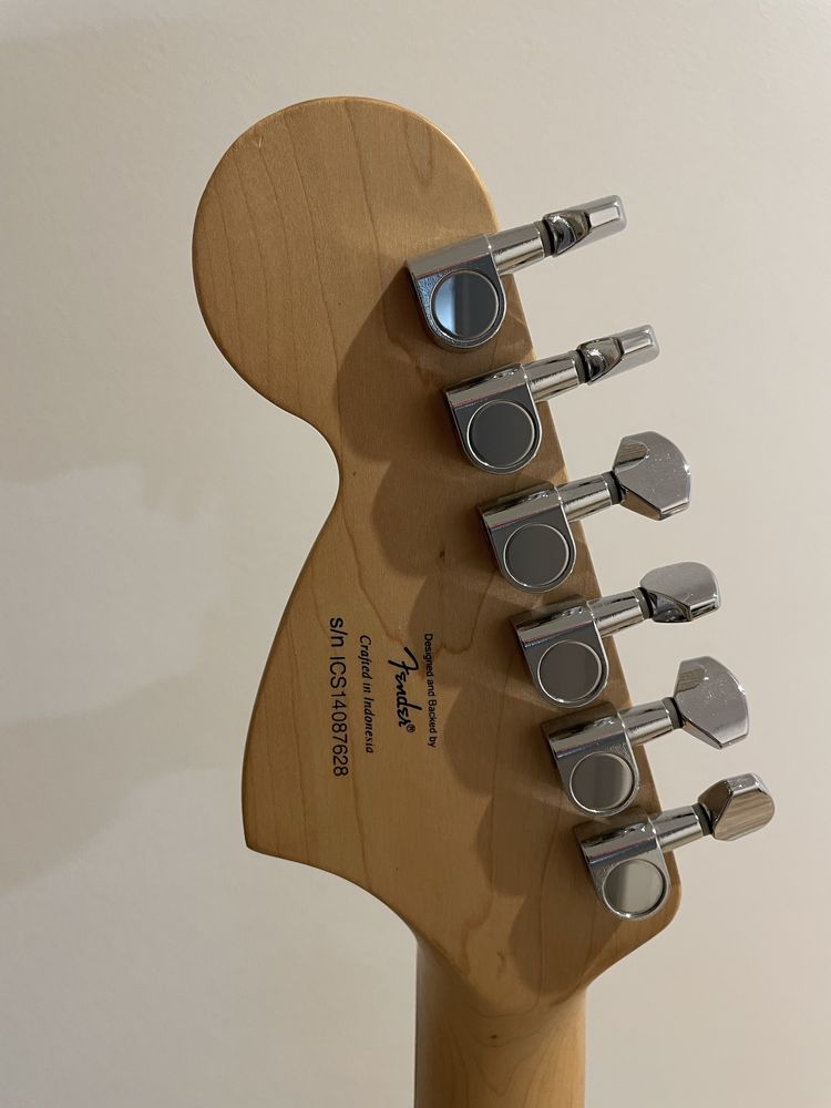 Chitara Fender Squire Strat Affinity series