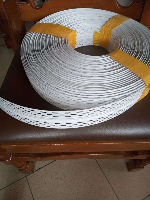 vând amorsă poliuretanica, colțare pt rigips