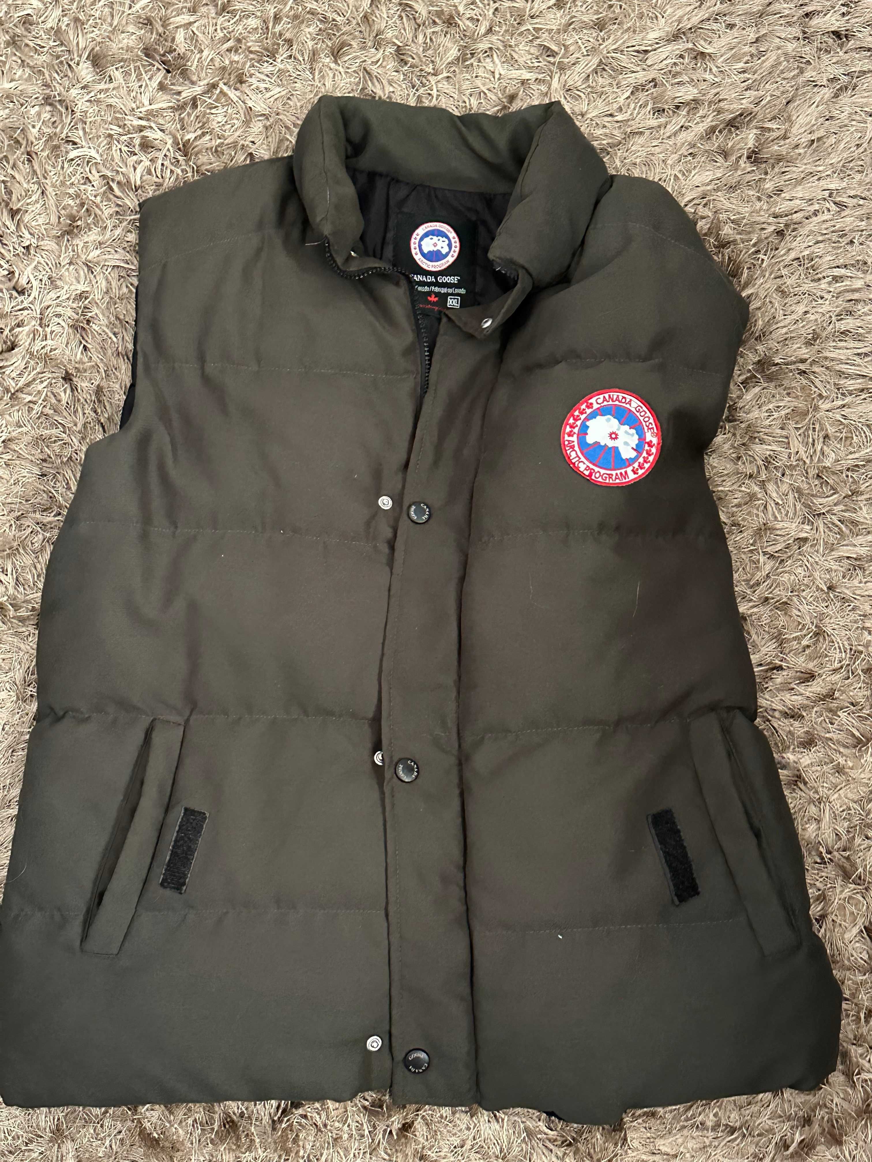 Vesta Canada Goose Verde (Marime XXL)