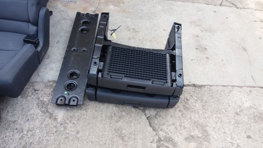 Set 7 scaune vw touran in stare foarte buna, cu prindere si sertare