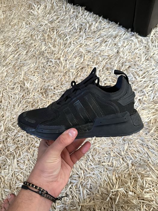 Vand adidasi Adidas NMD V3!