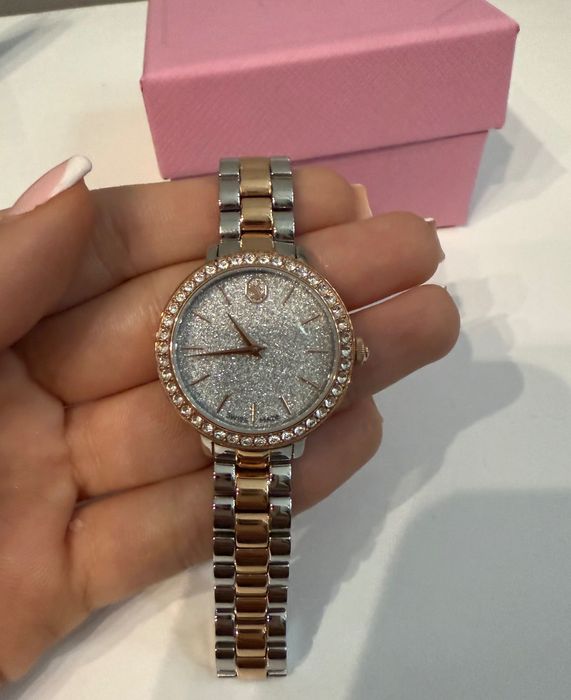 Часовник Swarovski