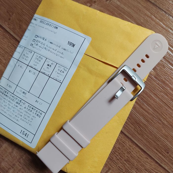 Продам новый силиконовый ремешок с застёжкой