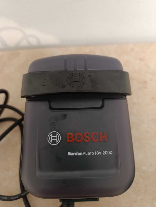 Акумулаторна помпа за вода Bosch GardenPump