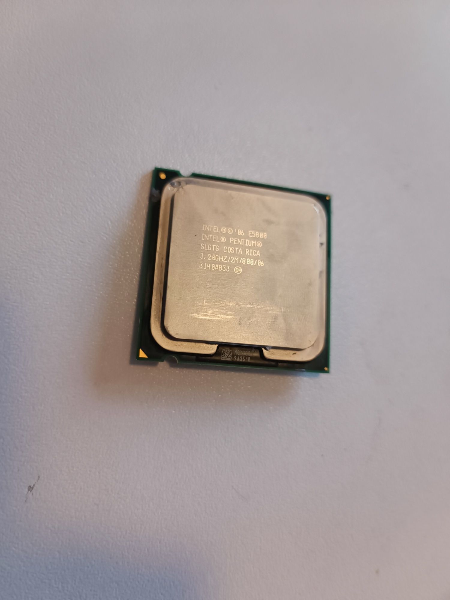 Pc decent cu Intel vpro+ un procesor cadou