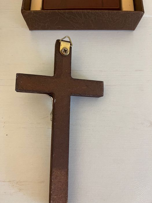 Iconita argintata Sf.Nicolae 9,5x7,5cm si  Crucifix 13x7cm , Noi