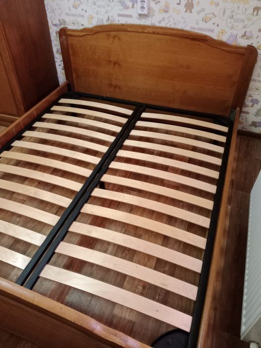 Продам кровать  двуспальная