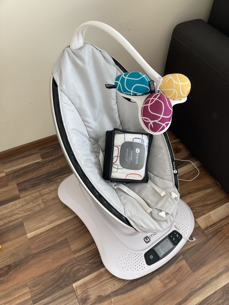 Електрическа бебешка люлка mamaRoo 4.0 Classic