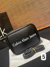 Genți superbe Calvin Klein