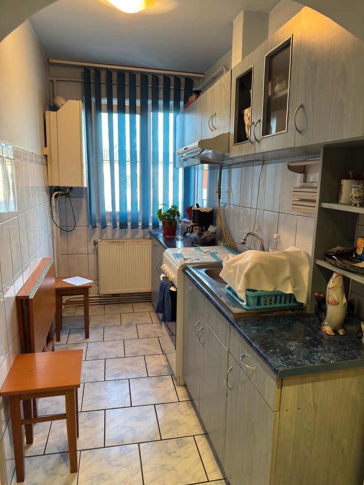 Vând apartament cu 2 camere(mobilat)în cartierul Micro 3 - Lugoj