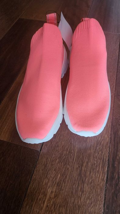 Неонови кецове тип чорап, нови с етикет HM, размер 39